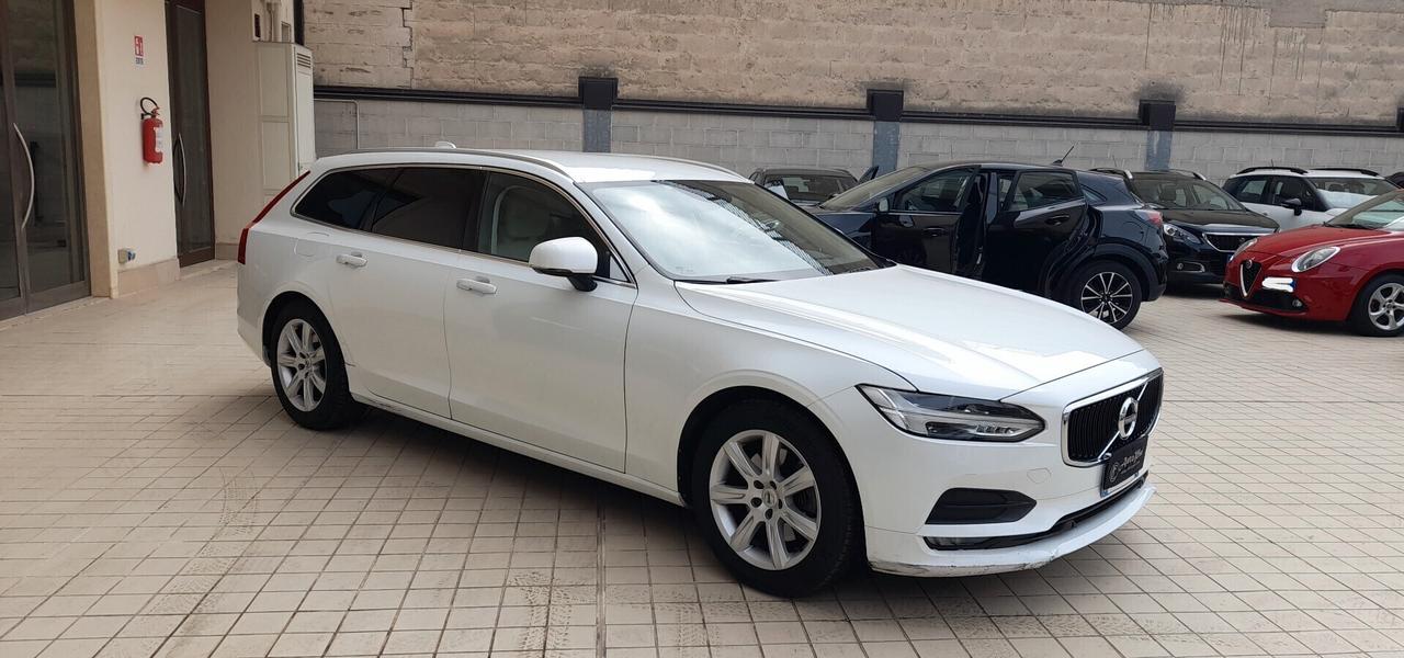 Volvo V90 D4 Business Plus