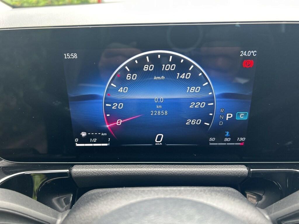 Mercedes GLA 180 180 D Advanced 8G-DCT