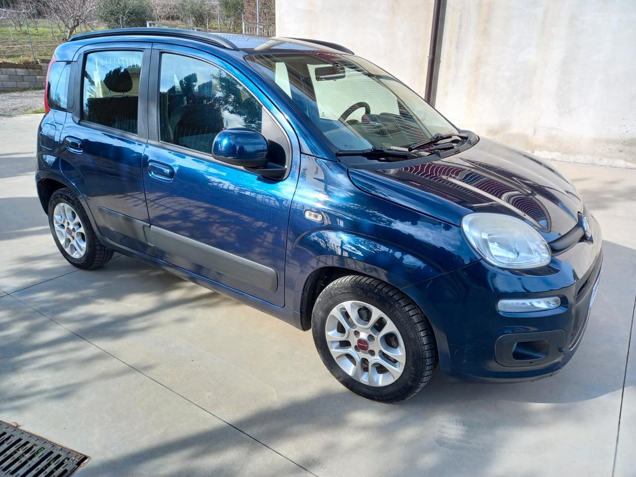 Fiat Panda 1.3 MJT 95 CV Lounge 5 posti