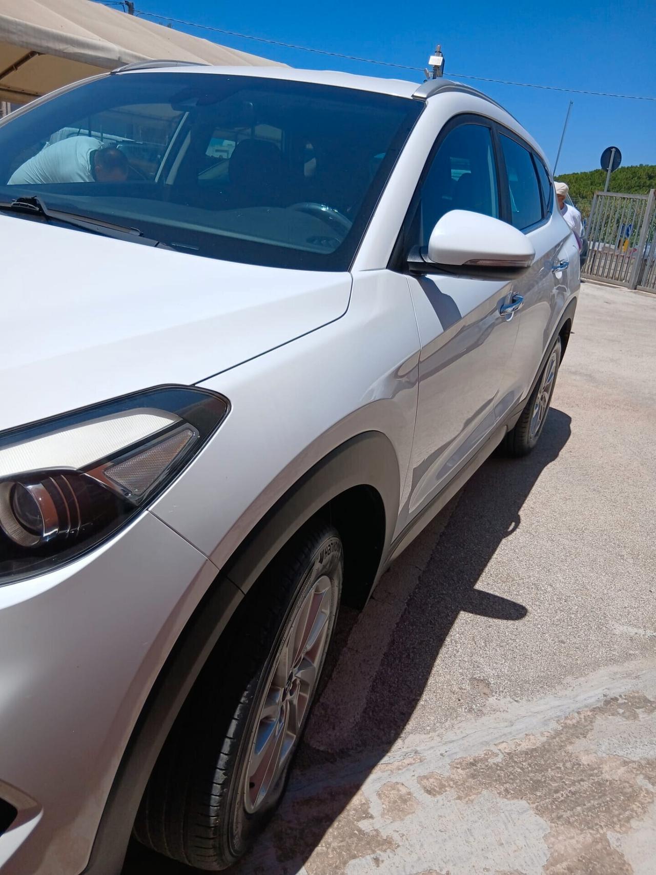 Hyundai Tucson 1.7 CRDi DCT XPossible