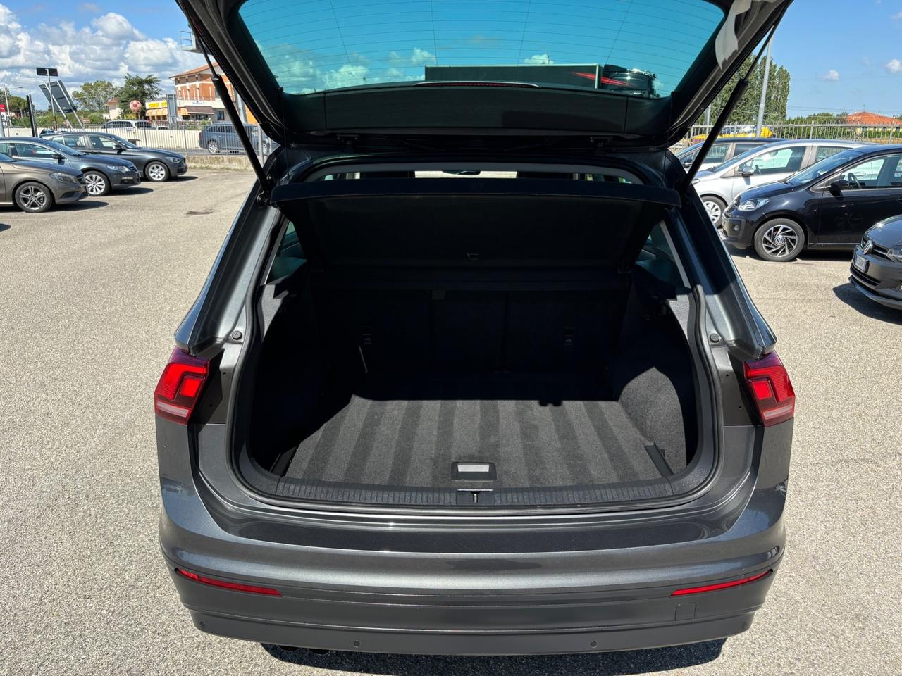 Volkswagen Tiguan 2.0 TDI DSG Business BlueMotion Technology - 2019