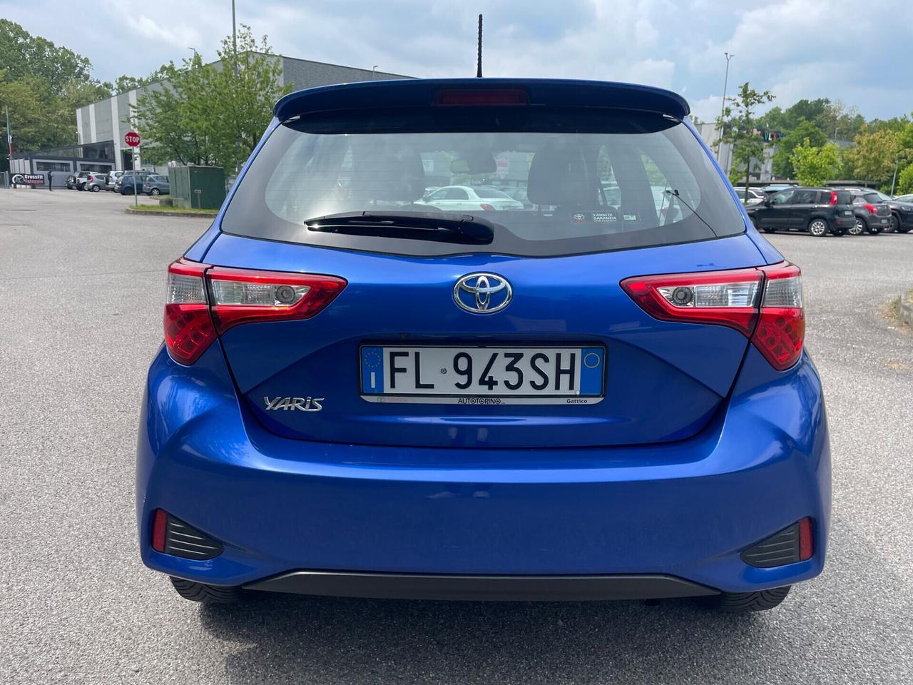 Toyota Yaris 1.0 5 porte*Neopatentati*Cerchi*
