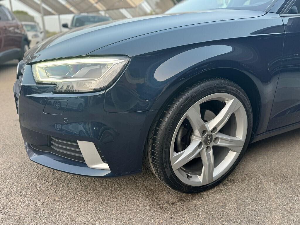 Audi A3 SPB 1.6 TDI 116 CV S tronic Sport cockpit