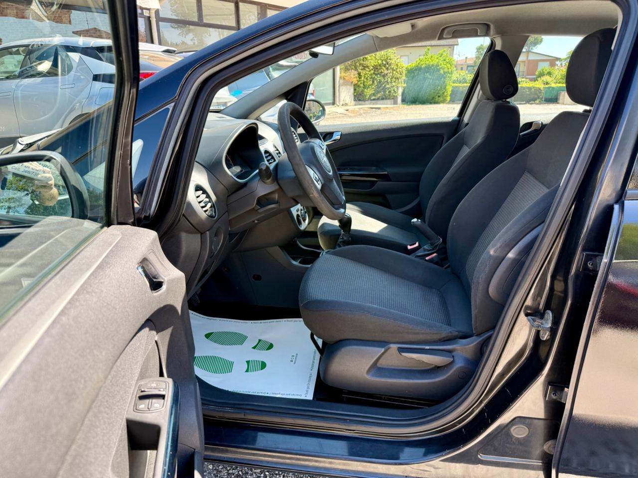 Opel Corsa 1.2 5 porte Ok Neopatentati
