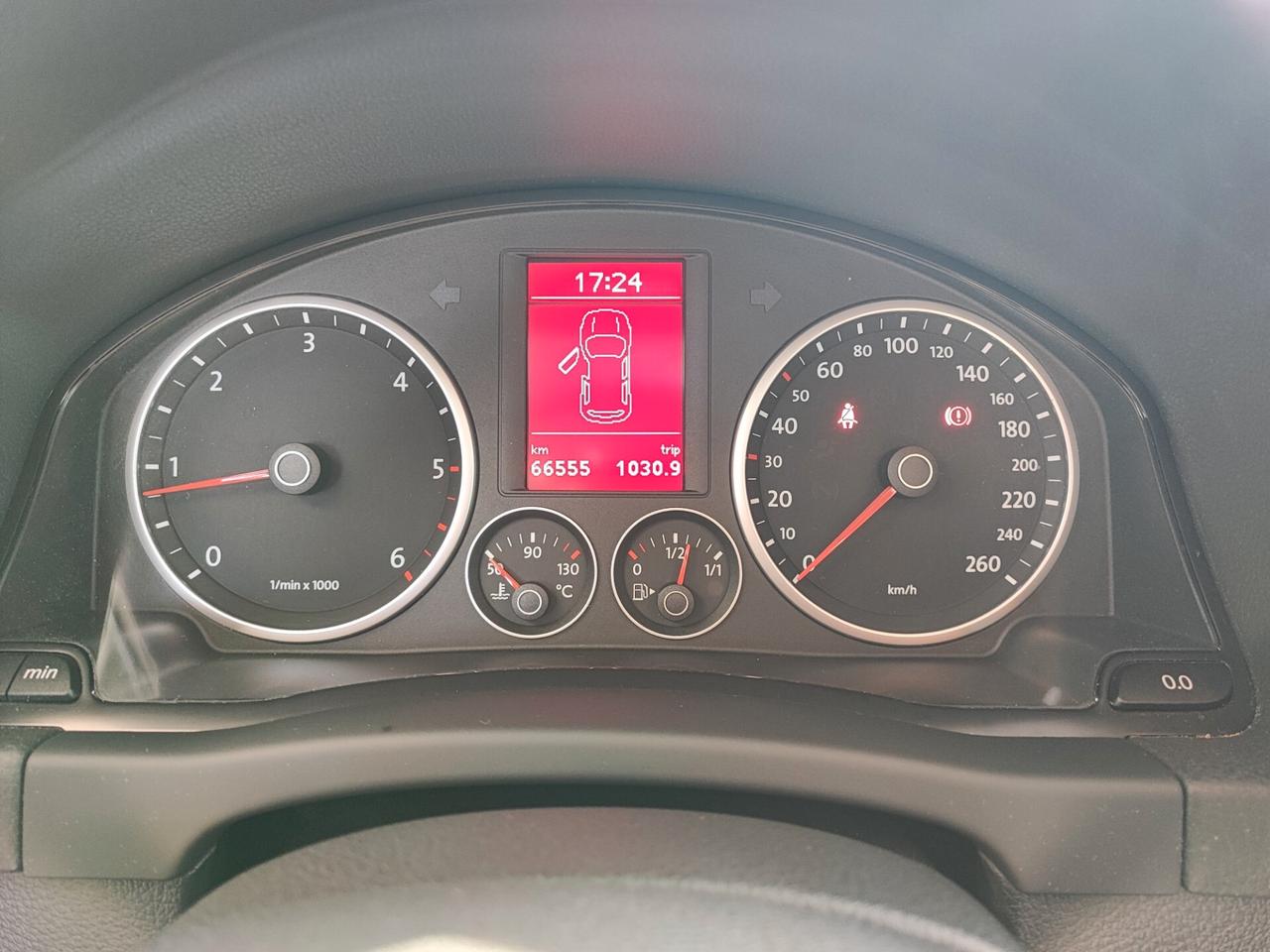 Volkswagen Tiguan 2.0 16V TDI DPF Sport & Style (18°)
