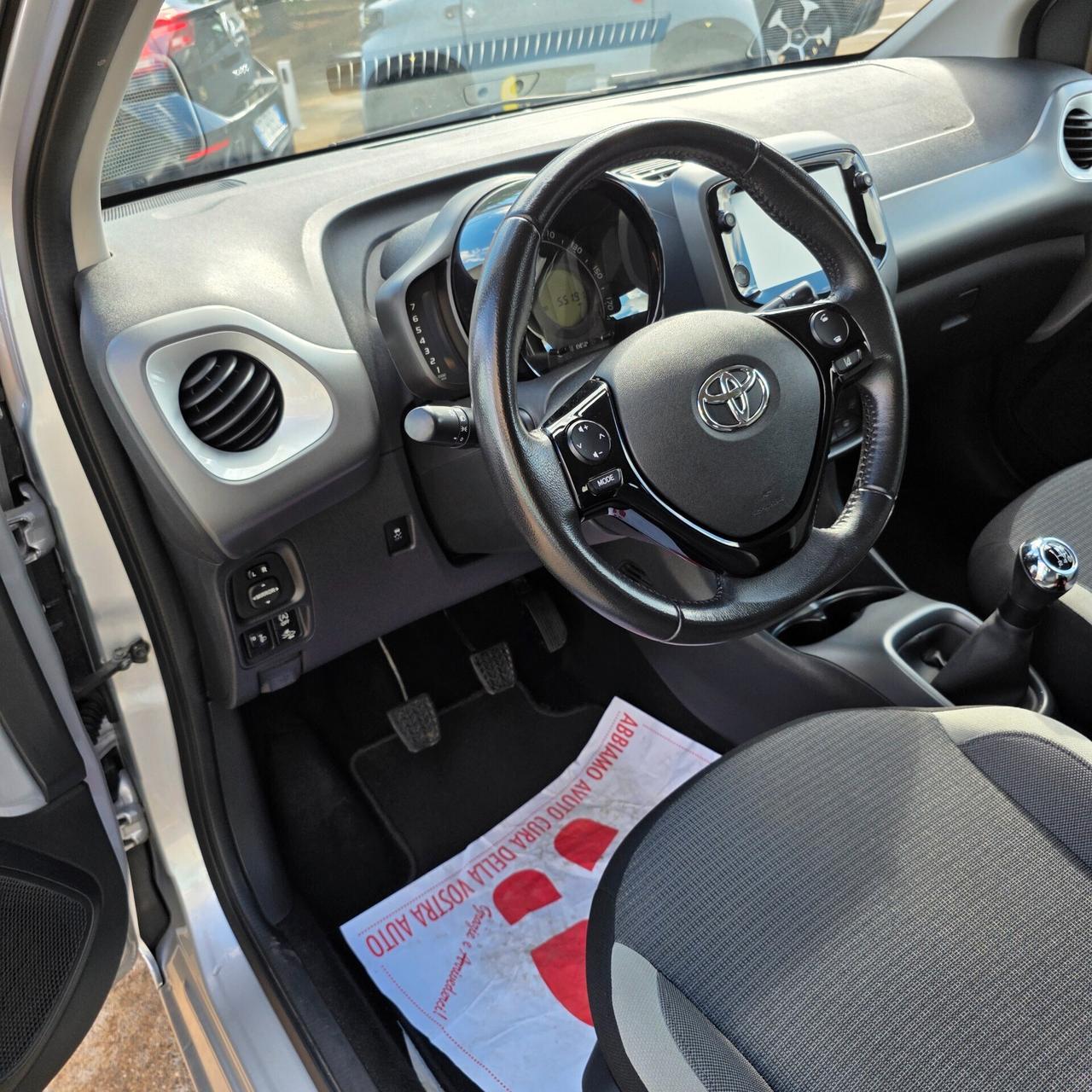 Toyota Aygo Connect 1.0 VVT-i 72 CV 5 porte x-you
