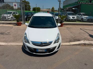 Opel Corsa 1.2 5 porte Club
