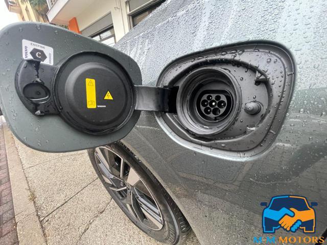 VOLVO XC60 T6 Plug-in hybrid AWD pari al nuovo