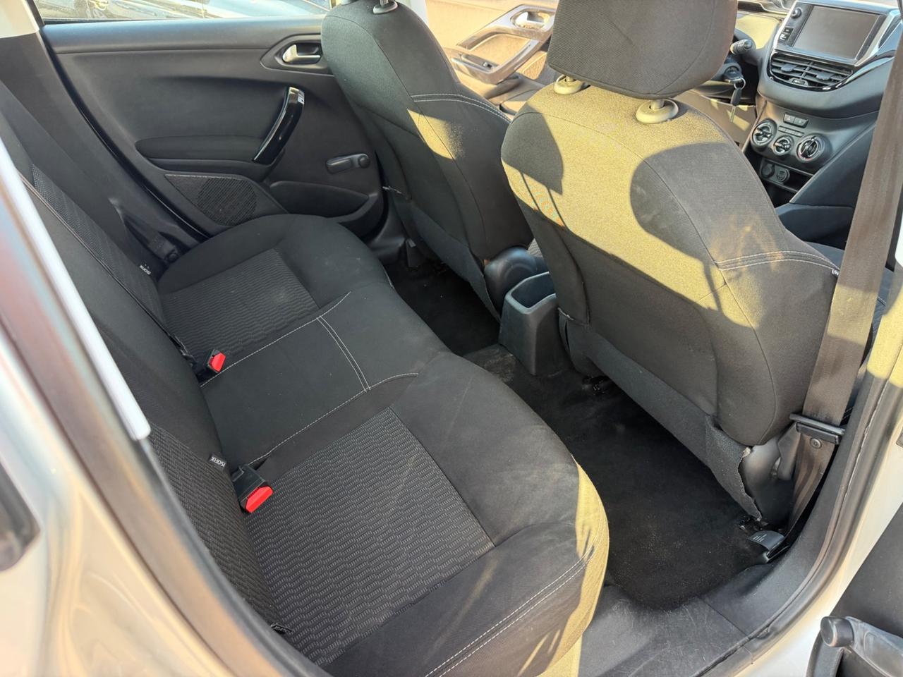 Peugeot 208 BlueHDi 75 5 porte Allure