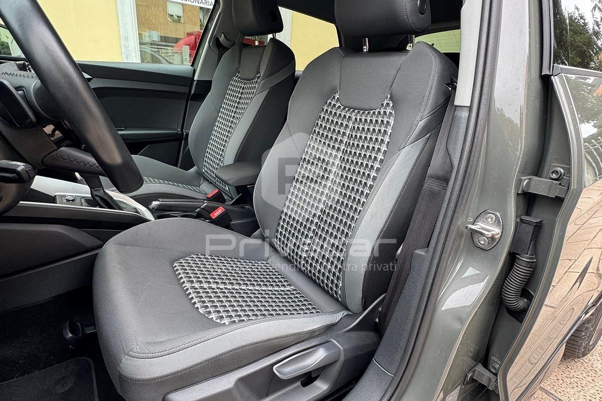 AUDI A1 allstreet 30 TFSI S tronic Identity Contrast