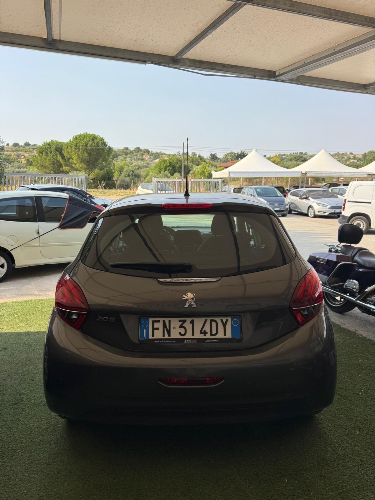 Peugeot 208 BlueHDi 75 5 porte Allure
