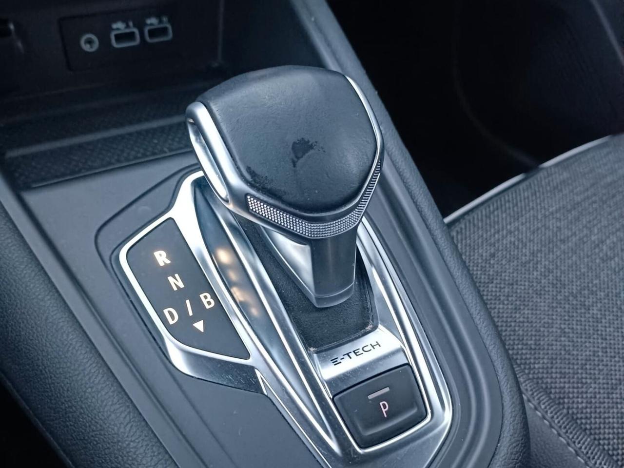 Renault Captur Full Hybrid E-Tech 145 CV Techno