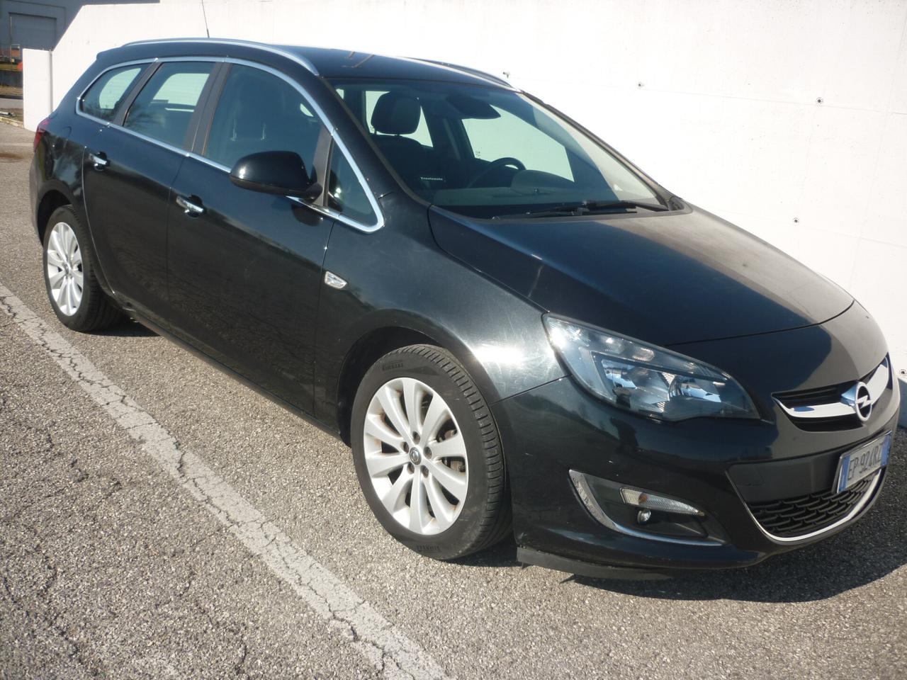 Opel Astra 1.4 Turbo 140CV Sports Tourer GPL Tech Cosmo