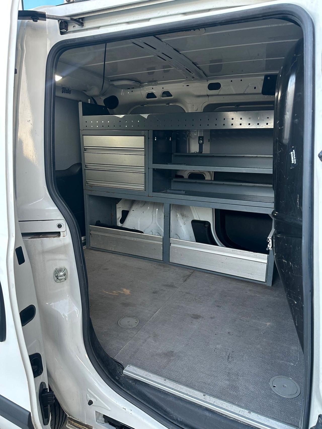 Opel Combo 1.6 CDTI 105CV PC-TN Van Blitz (750kg) E6