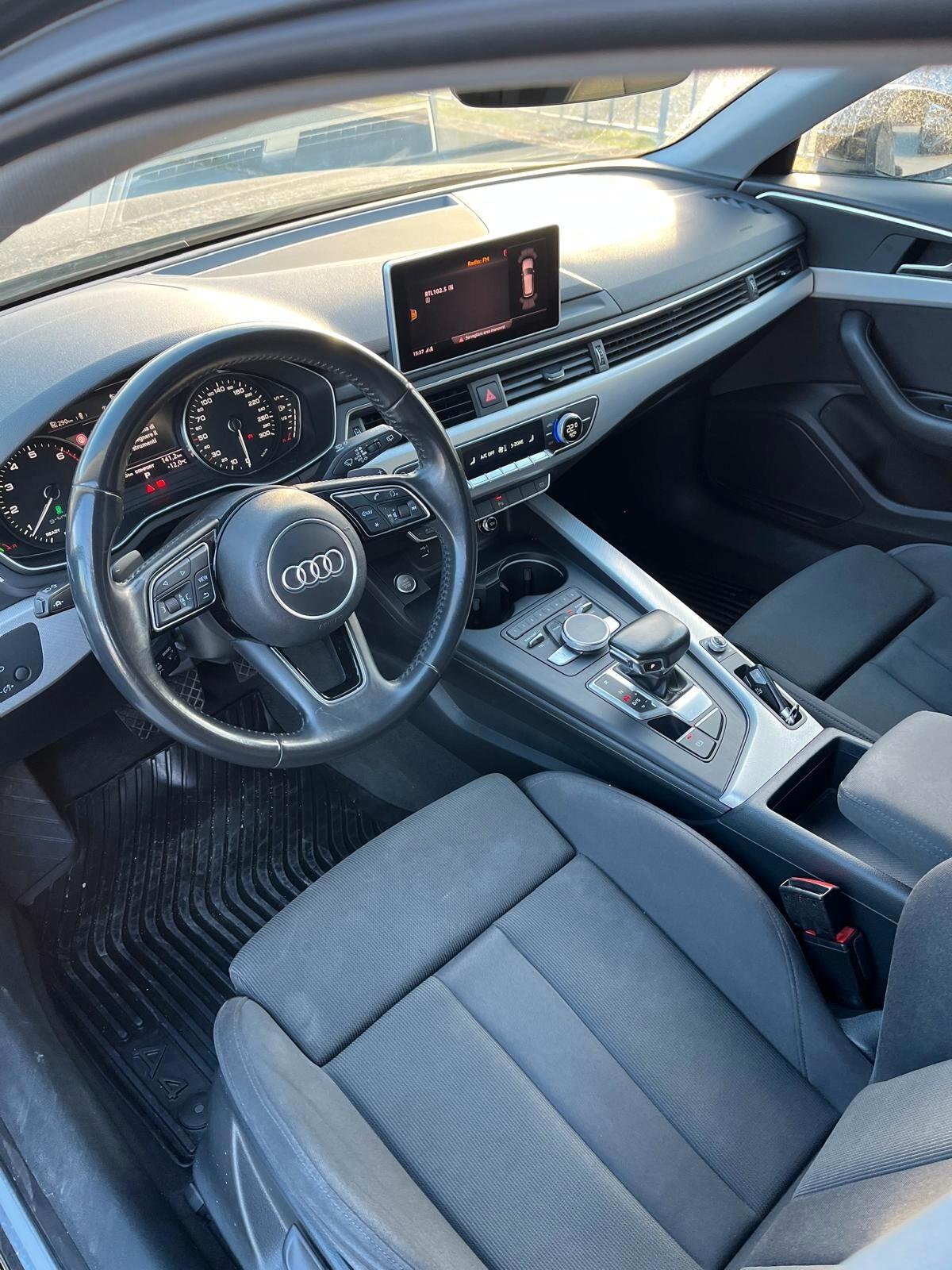 Audi A4 Avant 40 g-tron S tronic Design