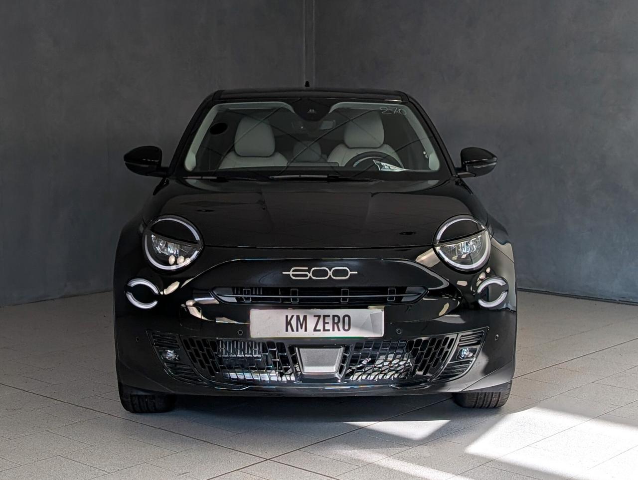 Fiat 600 Hybrid 100 CV DCT MHEV La Prima