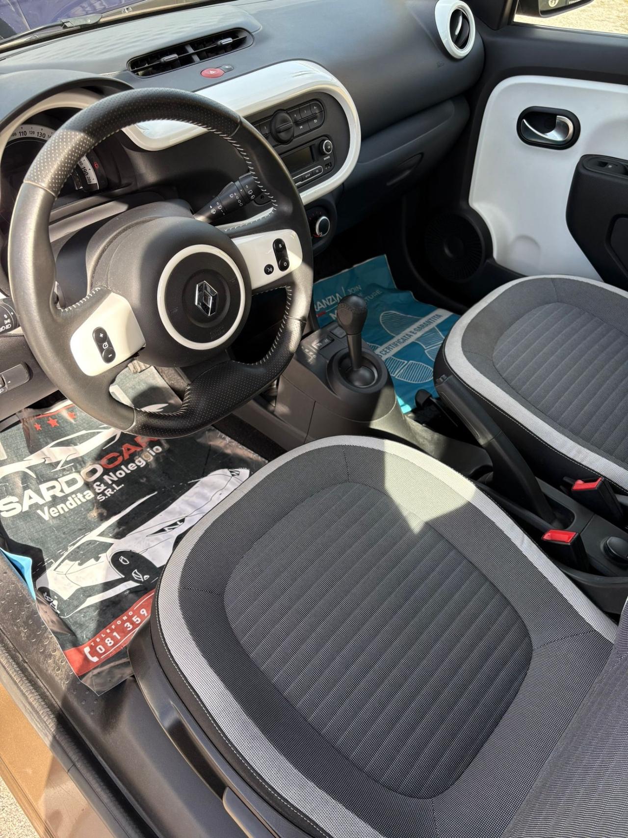 Renault Twingo SCe EDC Intens