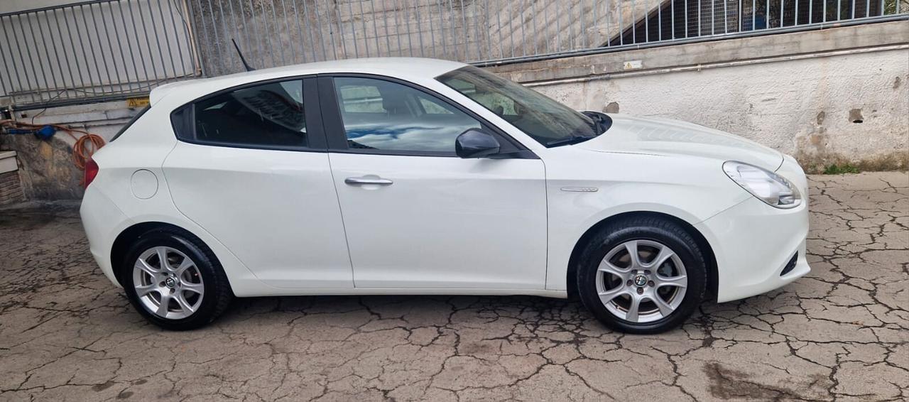 Alfa Romeo Giulietta 1.6 JTDm-2 105 CV Progression