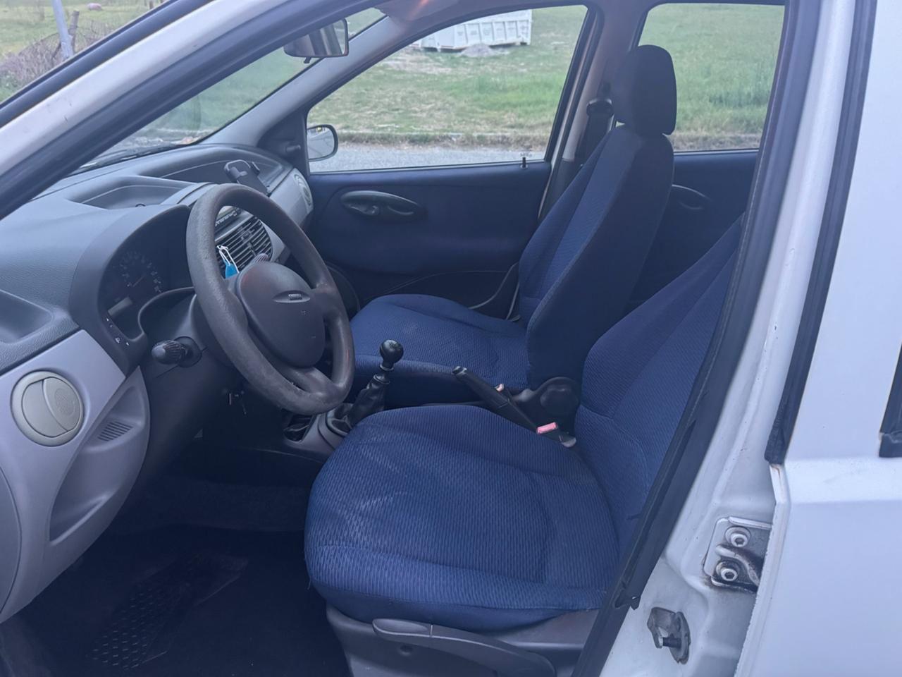 Fiat Punto 1.2i cat 5 porte ELX