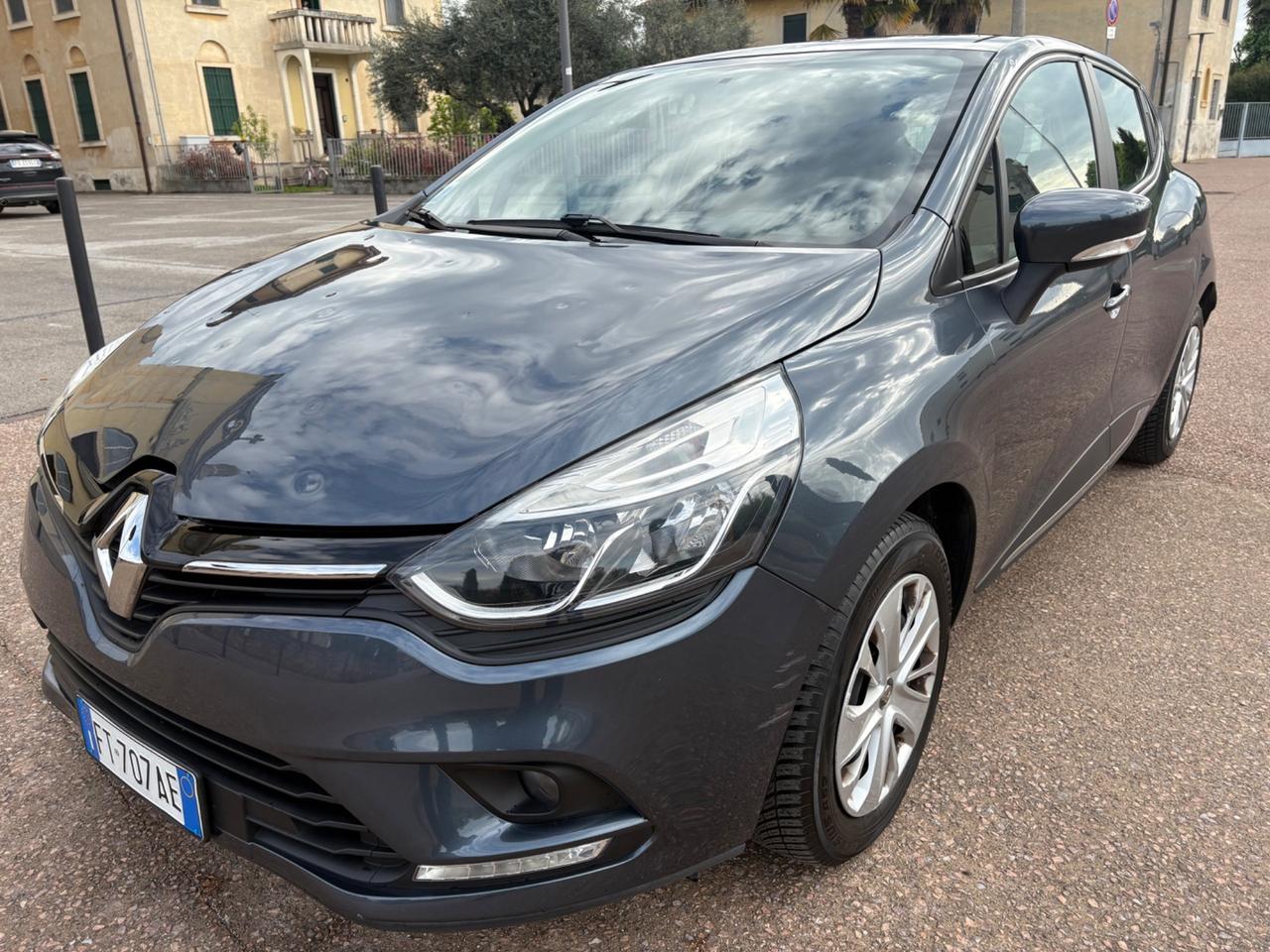 Renault Clio .900..benzina/ GPL anno 2018 km 130