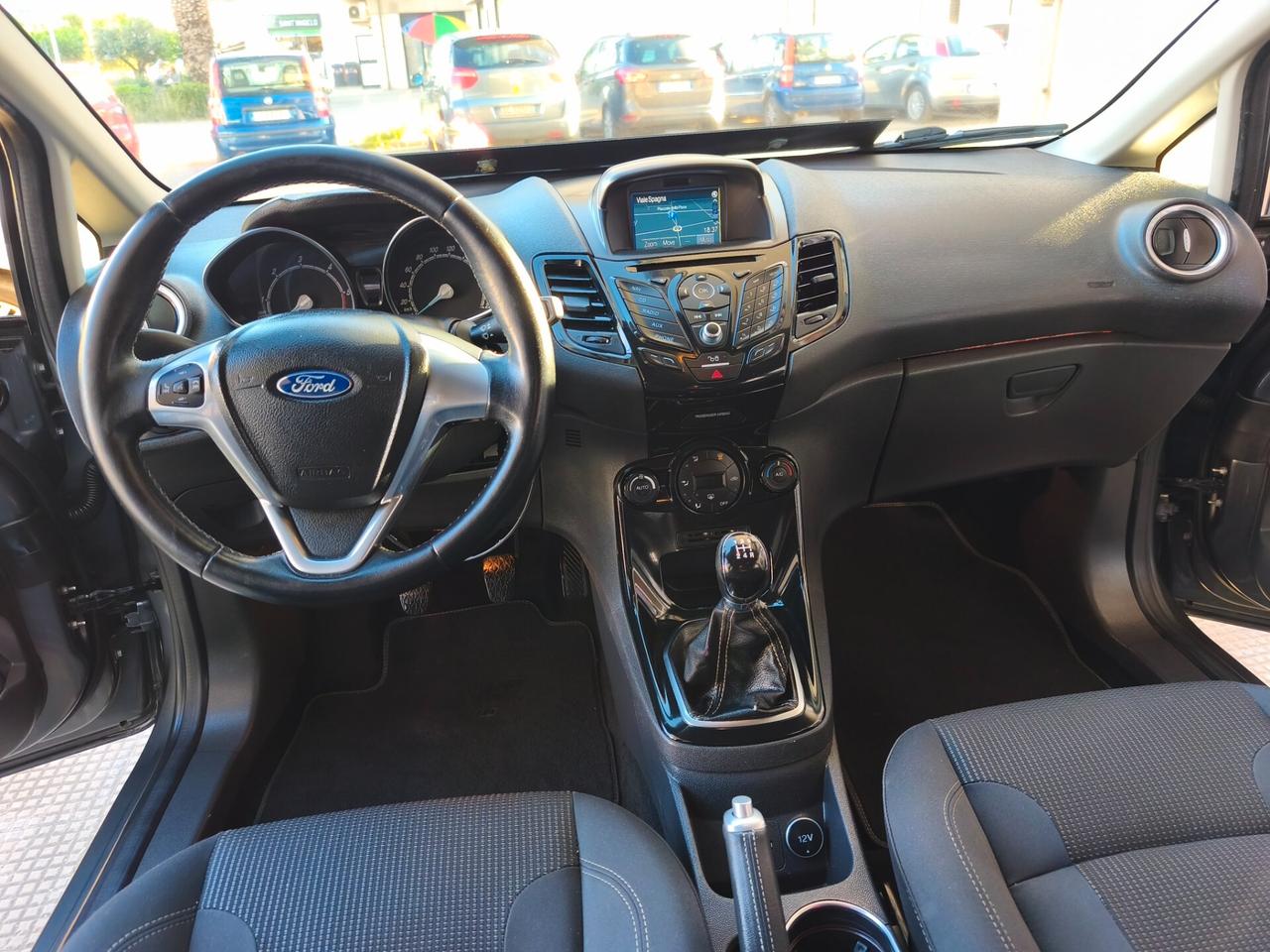 Ford Fiesta 1.5 TDCi 75CV 5 porte Titanium