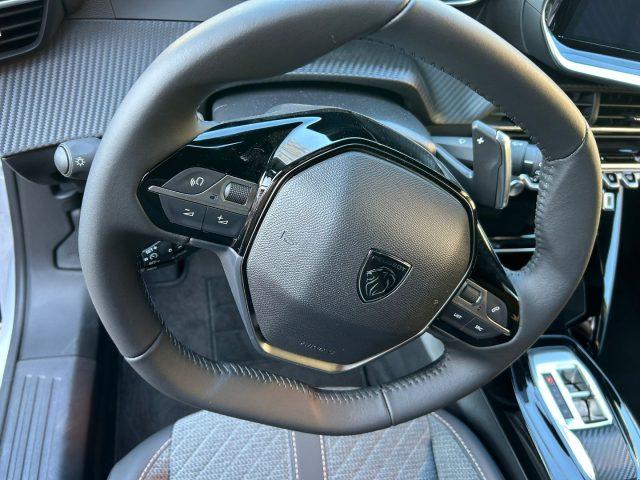 PEUGEOT 2008 Hybrid 145 e-DCS6 Allure KM 0