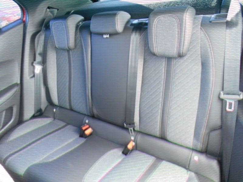 Peugeot 2008 136/145 Hybrid Allure CBC Navigat