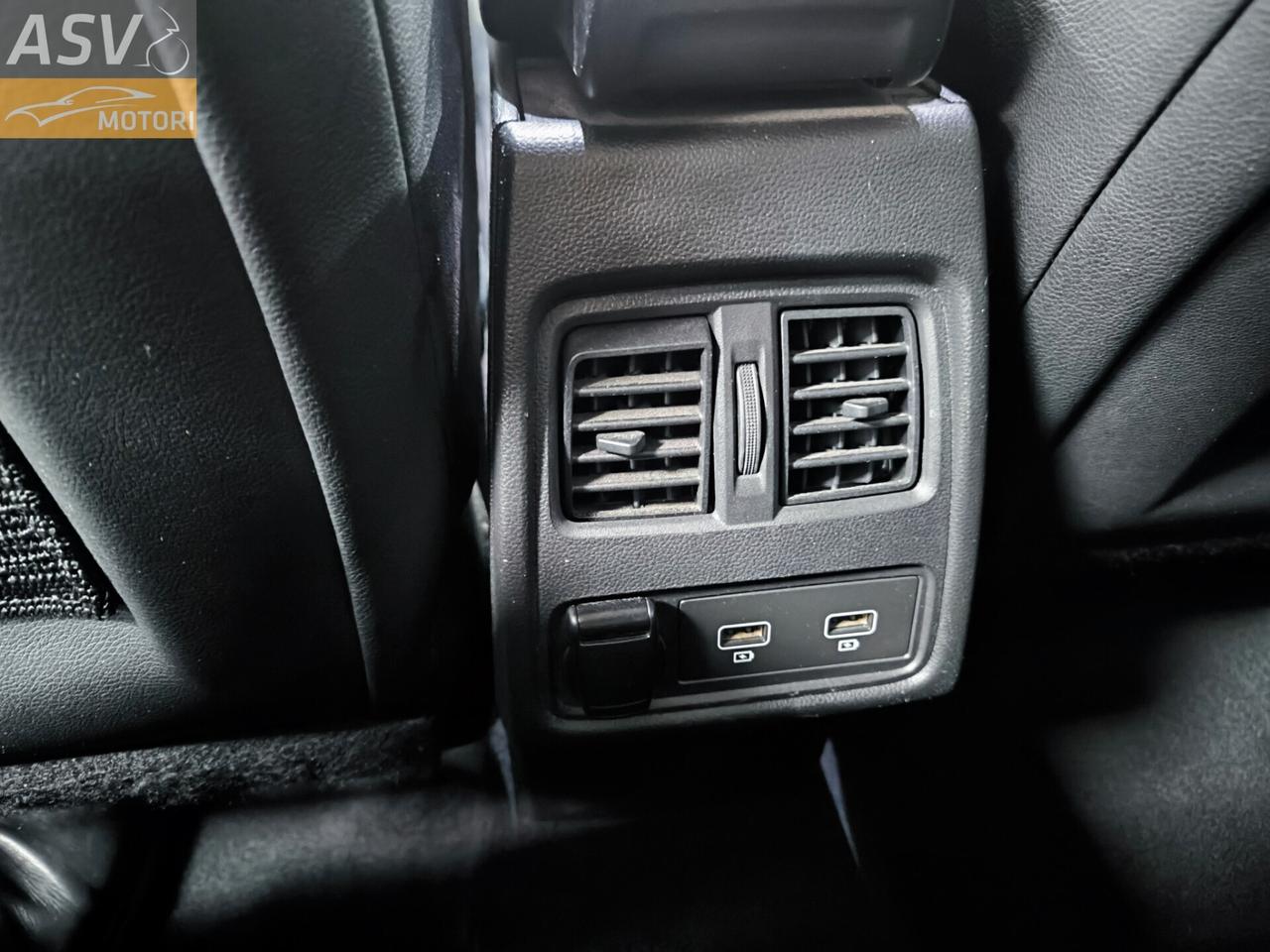 Renault Captur Plug-in Hybrid E-Tech 160 CV Intens