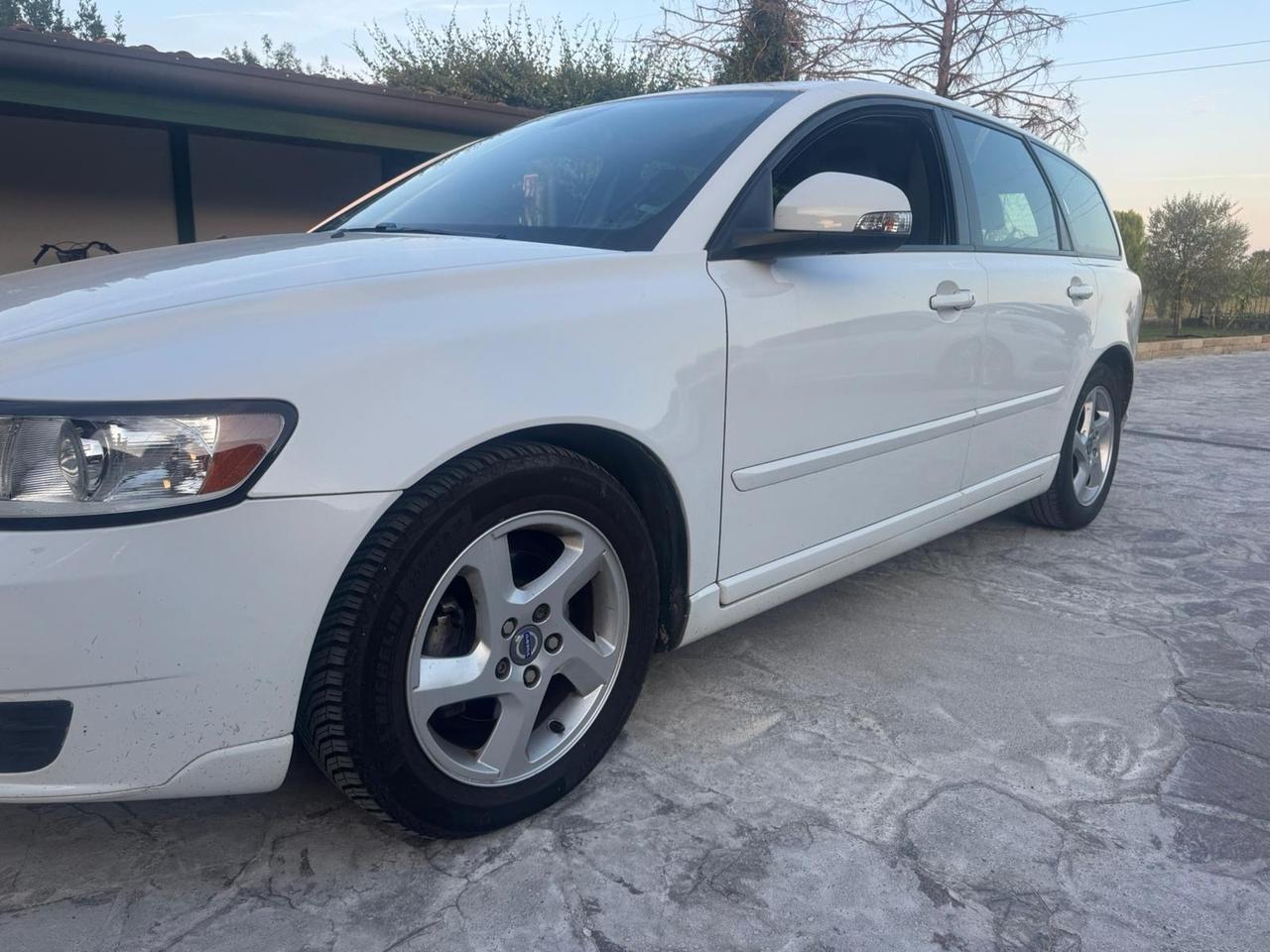 Volvo V50 D2 R-design(problema iniettore)