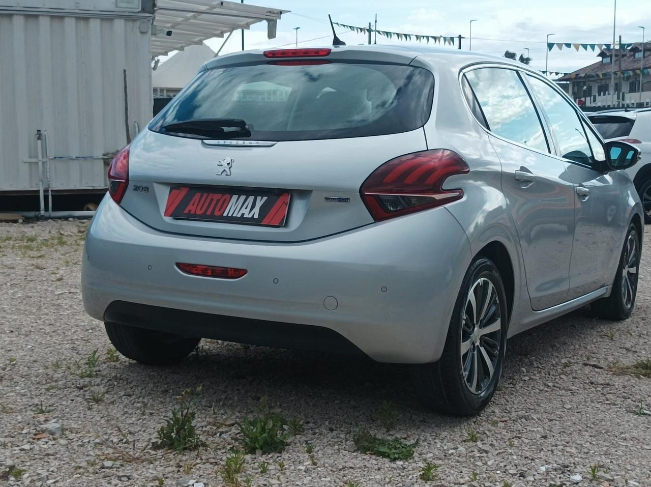 Peugeot 208 BlueHDi 75 5 porte Allure
