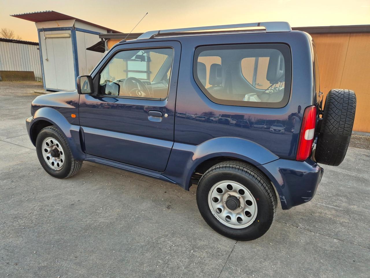 Suzuki Jimny 1.3i 16V cat 4WD JLX Più