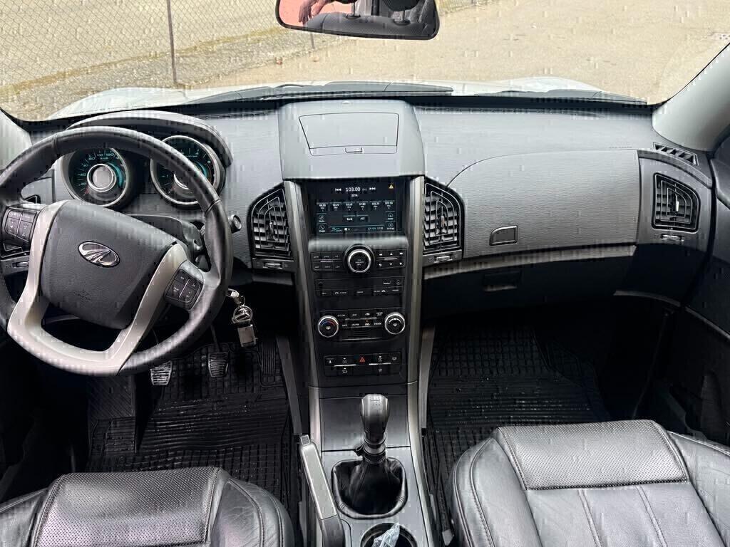 Mahindra XUV500 2.2 16V AWD W8 7 posti