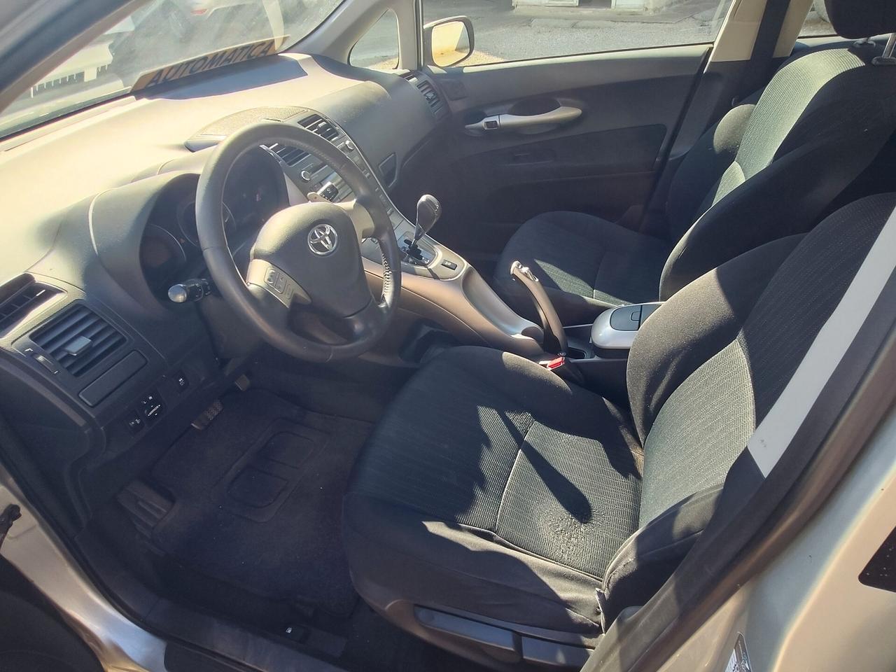 Toyota Auris 1.4 D-4D 5 porte