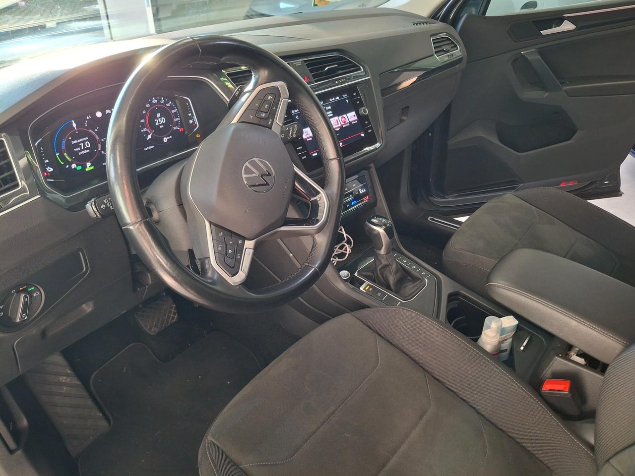 Volkswagen Tiguan 1.4 TSI eHYBRID DSG Elegance