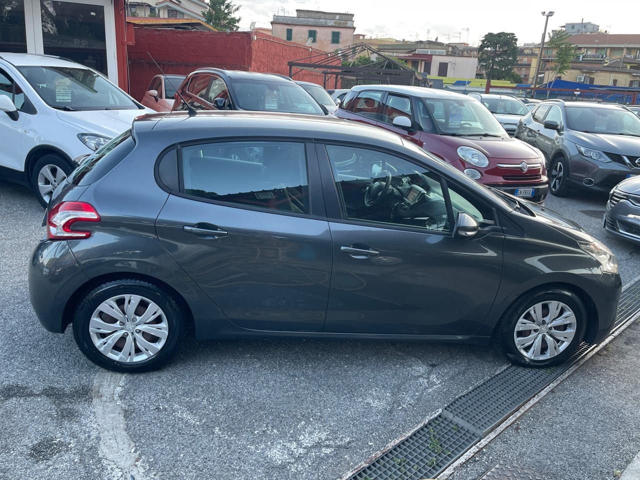 208 1.4 HDi 68 CV 5 porte Allure-rate-garanzia