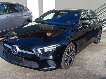 Mercedes-Benz A 180 d 2.0 116 cv ** LED+NAVI+RETROC+FULL **