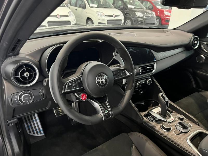 ALFA ROMEO Giulia 2.9 V6 Bi-Turbo AT8 Quadrifoglio