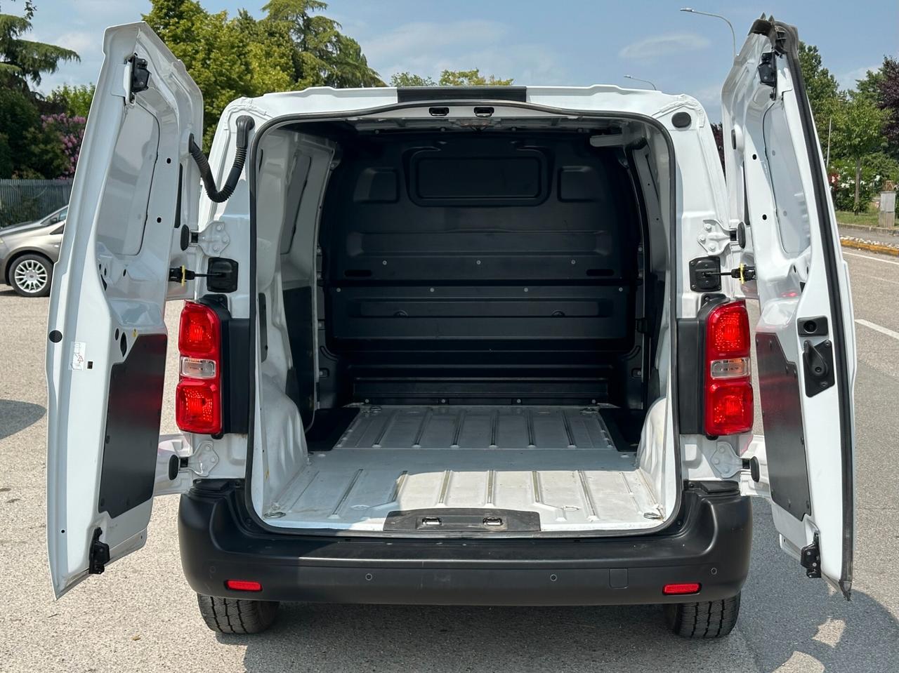 Opel Vivaro 1.5 Diesel -L2 H1 1.5 DIESEL ENJOY