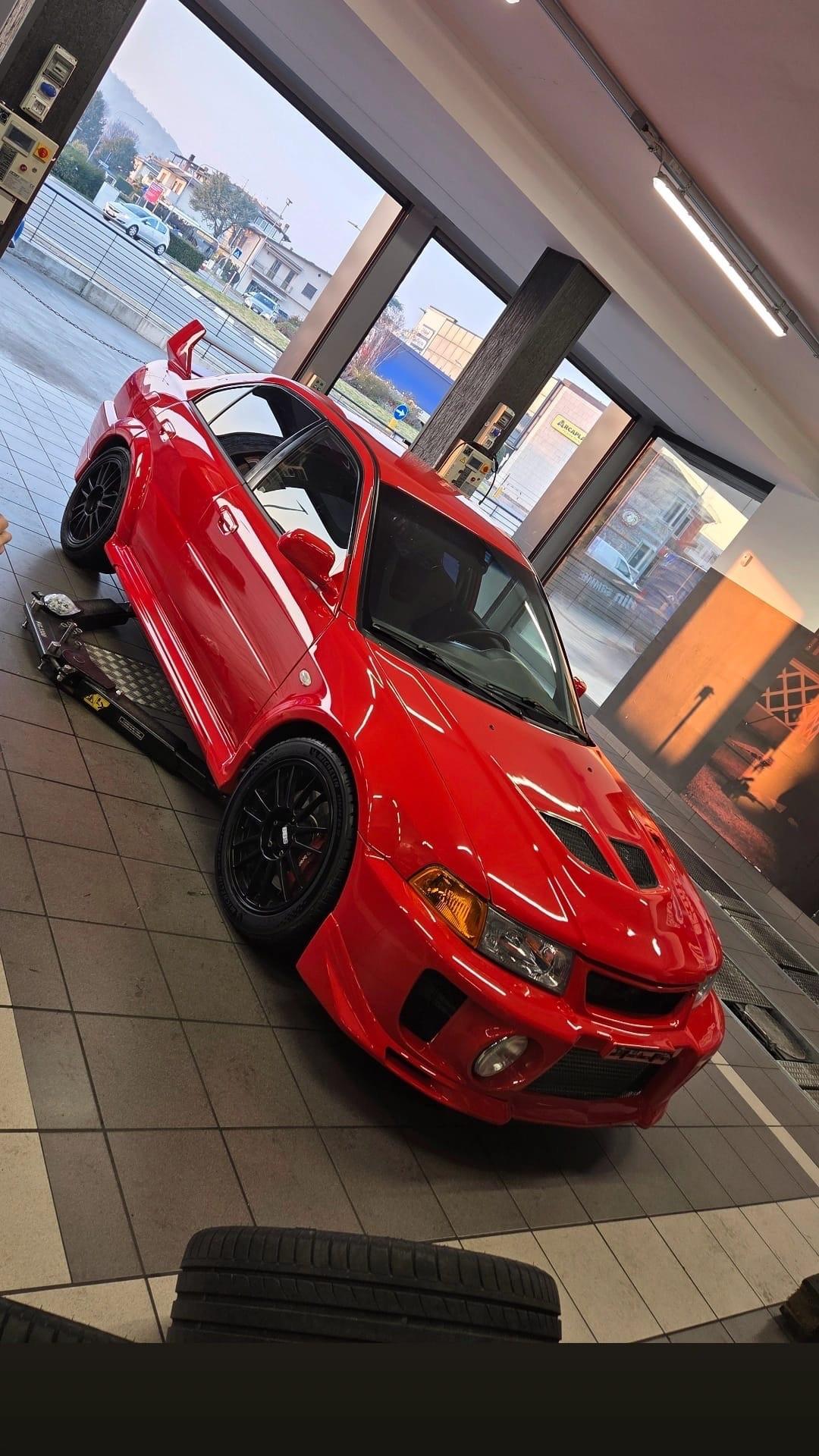 Mitsubishi Lancer Evolution V