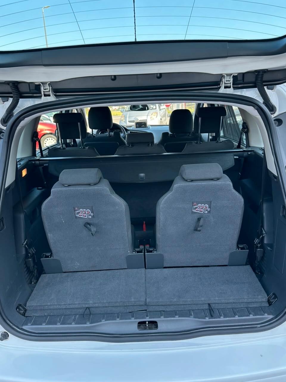 Peugeot 5008 BlueHDi 120 EAT6 S&S Allure