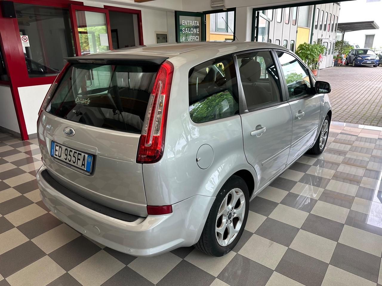 Ford C-Max 1.6 TDCi 110 CV Titanium Neopatentati