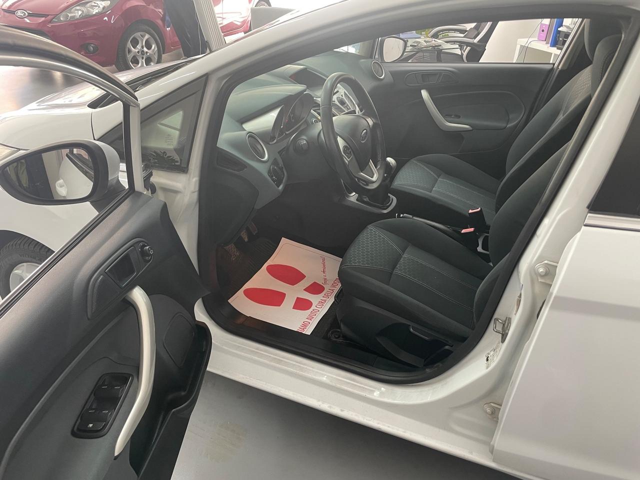 Ford Fiesta 1.4 5 porte Bz.- GPL Titanium