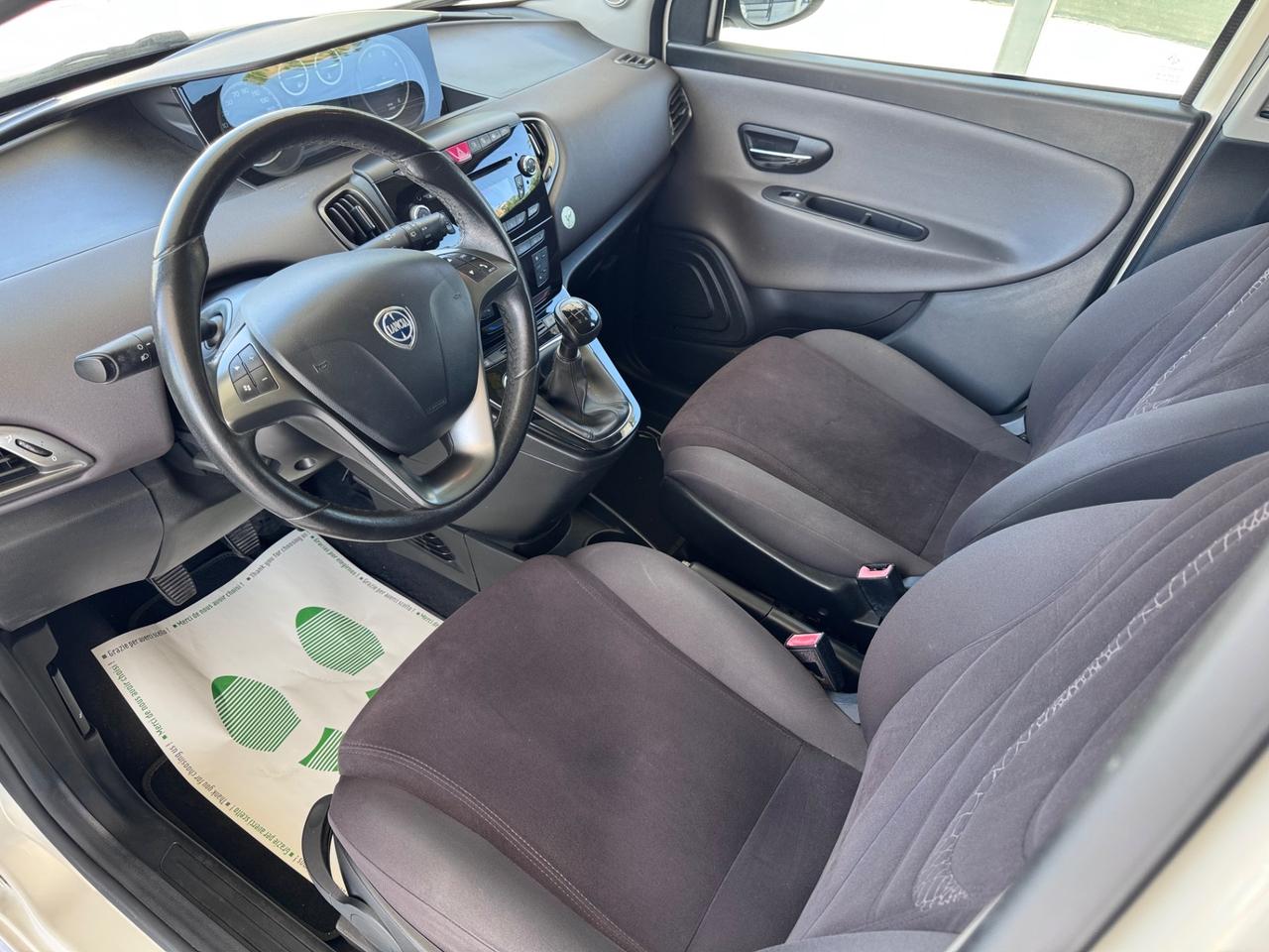 Lancia Ypsilon 1.3 MJT 16V TETTO Platinum