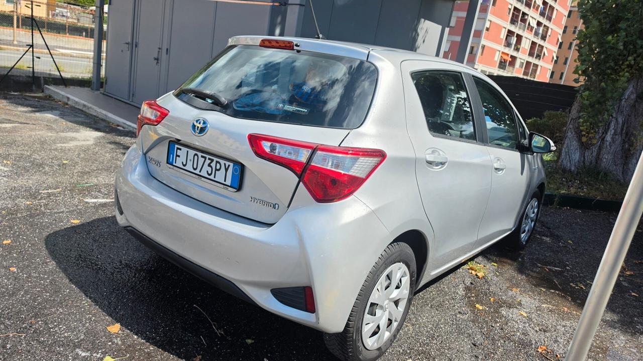 Toyota Yaris 1.5 Hybrid 5 porte Active