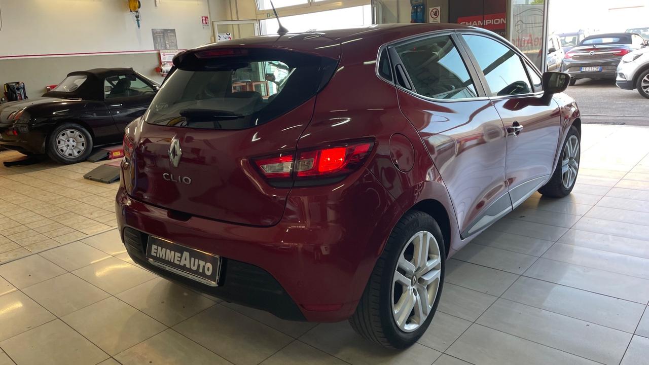 Renault Clio 1.2 75CV 5 porte Zen
