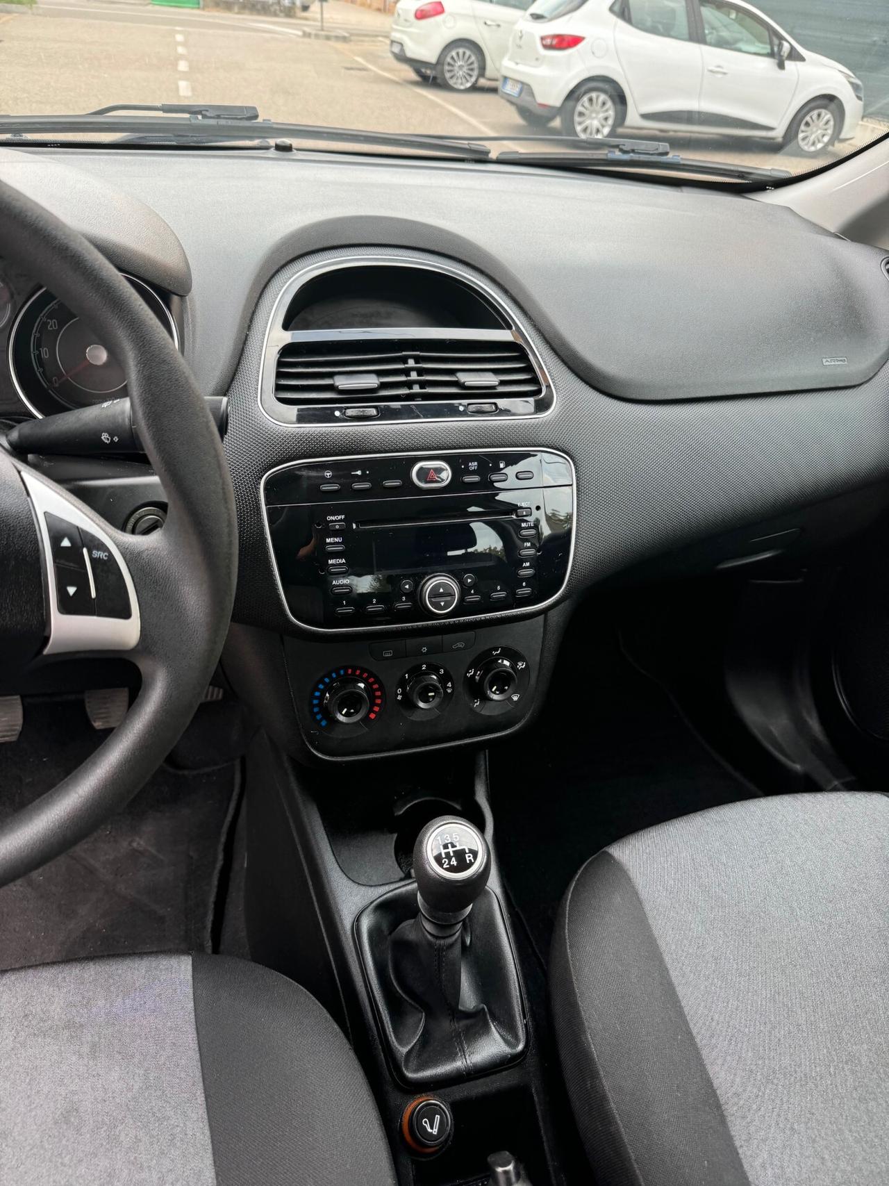 Fiat Punto Evo 1.4 METANO - NEOPATENTATI - 12 MESI DI GAR. -