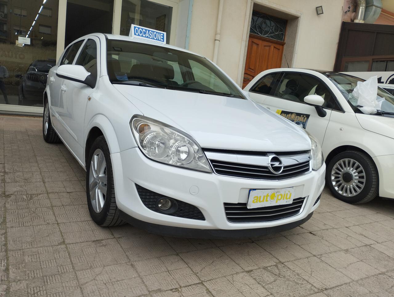 Opel Astra 1.3 CDTI 5 porte Enjoy