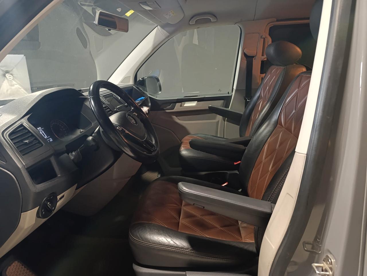 Volkswagen Caravelle DEL 2019 - DSG 4 x 4 GANCIO TRAINO