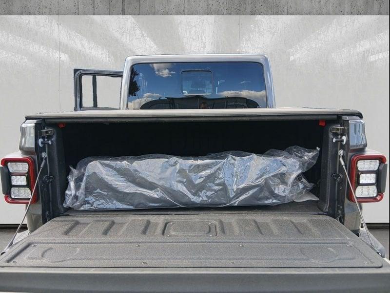 Jeep Gladiator 3.0 V6 Overland 4wd auto 3.0 V6 Overland 4wd auto