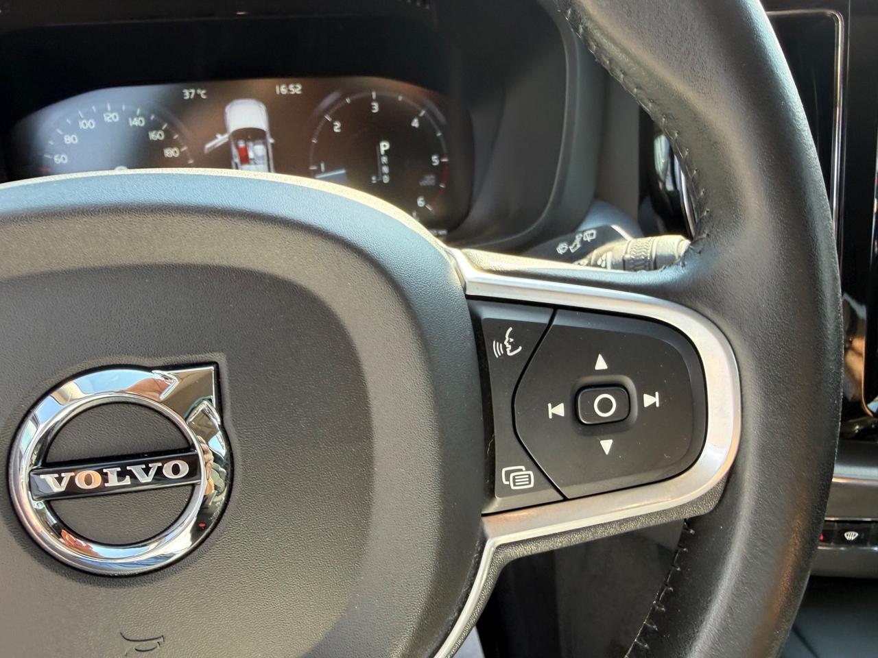 Volvo XC 60 D4 AWD Geartronic Inscription